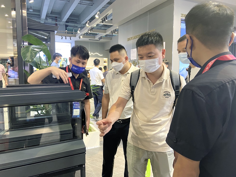 门窗十大品牌 同频共振 聚享将来 正金门窗重磅闪烁广州建博会